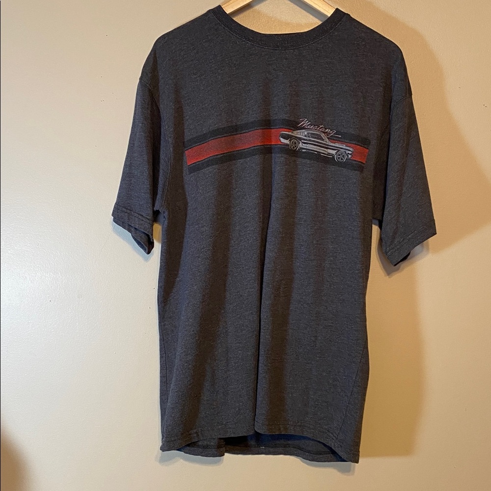 Newport Blue Men's Dark Gray Tee with Red Car Graphic